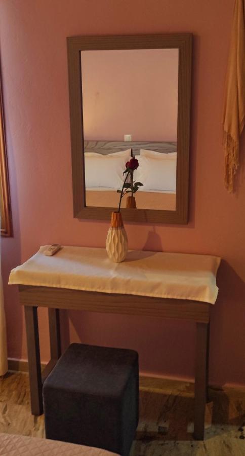 Artaki Beach Comfy Apartment Koroni  Bagian luar foto