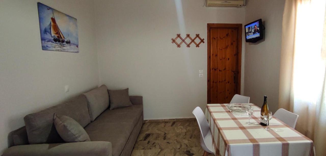 Artaki Beach Comfy Apartment Koroni  Bagian luar foto